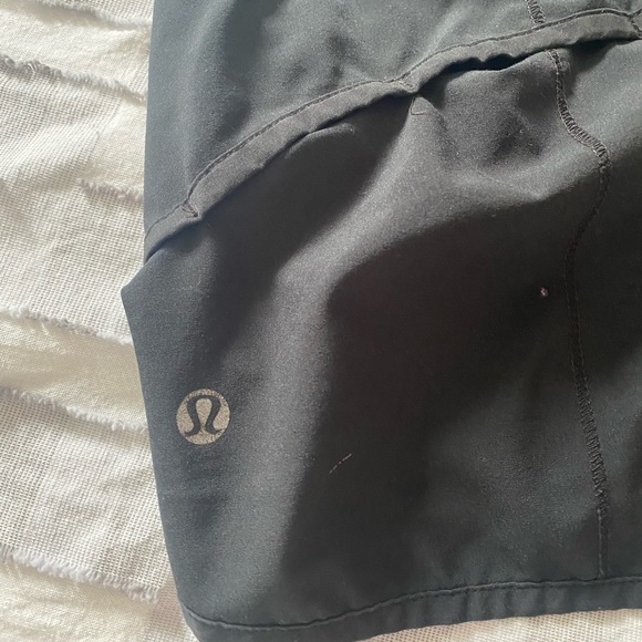 Size 6 lululemon shorts - Picture 3 of 4